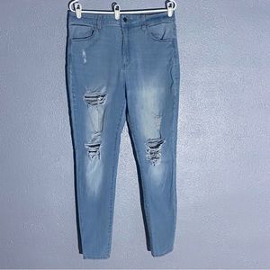 Sol Super High Rise Stonewashed Distressed Denim Jeggings Women’s Size 17